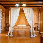 Bed & Breakfast Maison D'hote-ancienne Boulangerie 3*